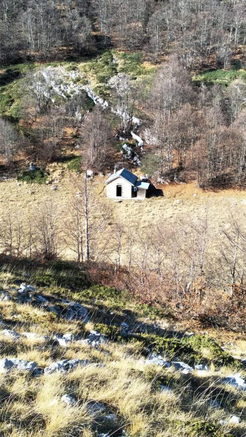 La Casetta Di Anna Villalago Eksteriør billede